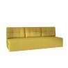 Żółta kanapa z pikowanymi poduszkami