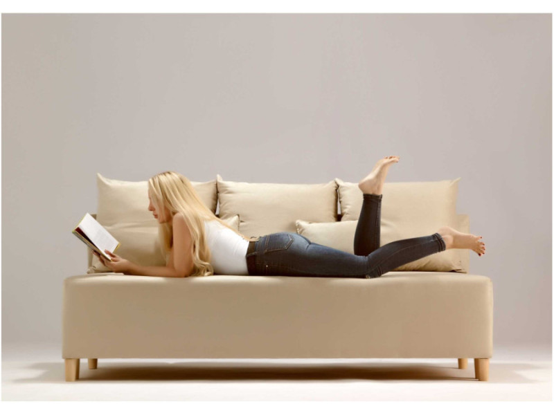 Mała skandynawska sofa rozkładana NYX