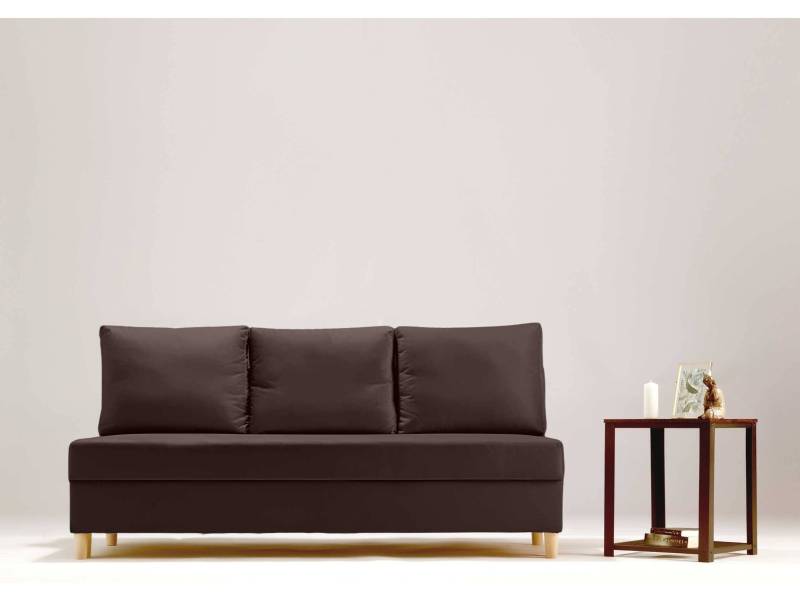 Mała skandynawska sofa w kolorze brązowym