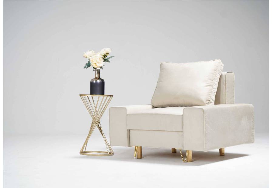 Fotel na złotych nogach w stylu glamour STINO