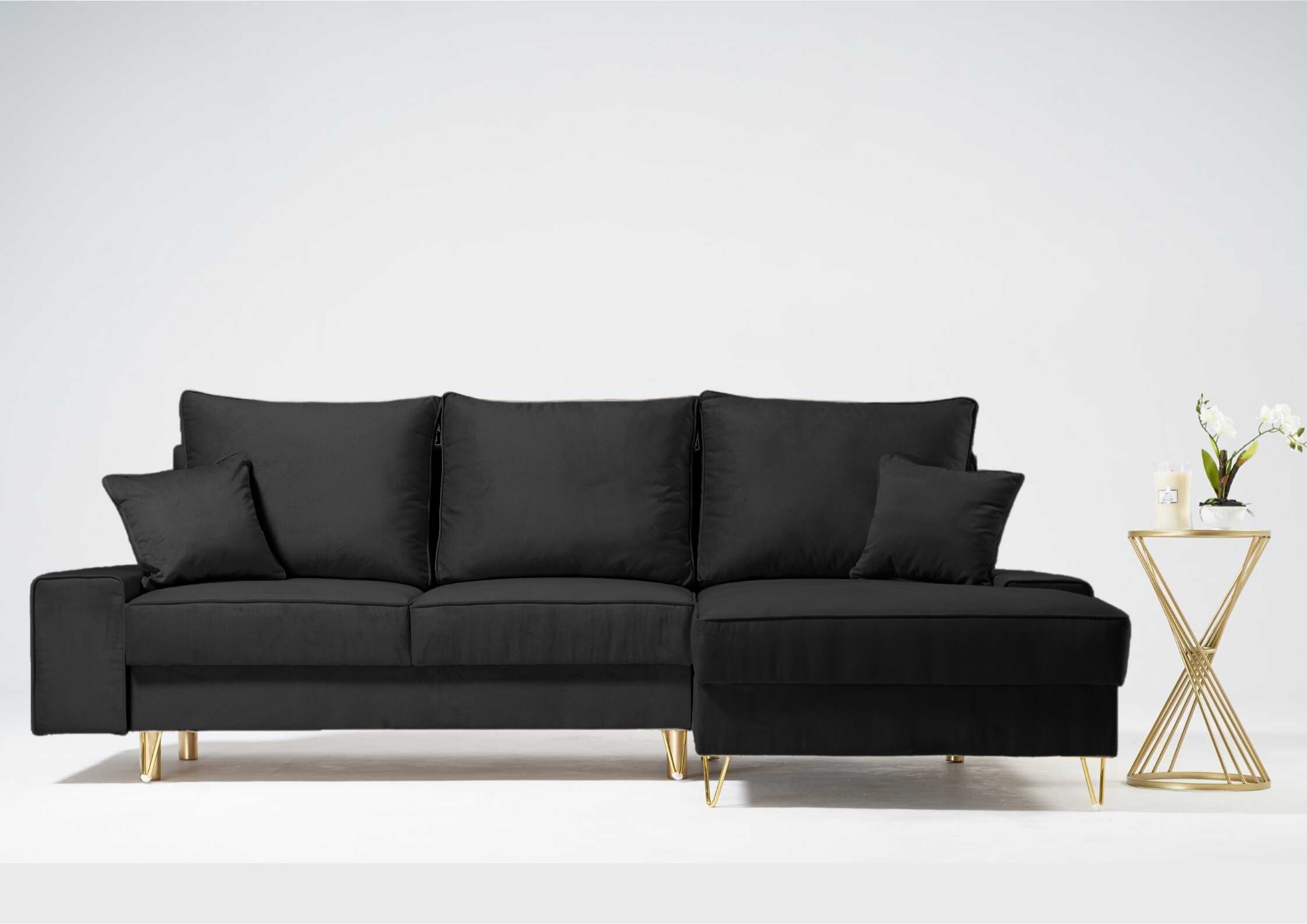 Czarny narożnik na złotych nogach