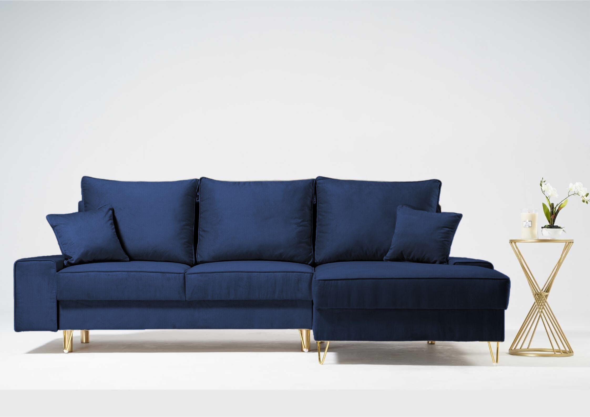 Granatowy narożnik na złotych nogach