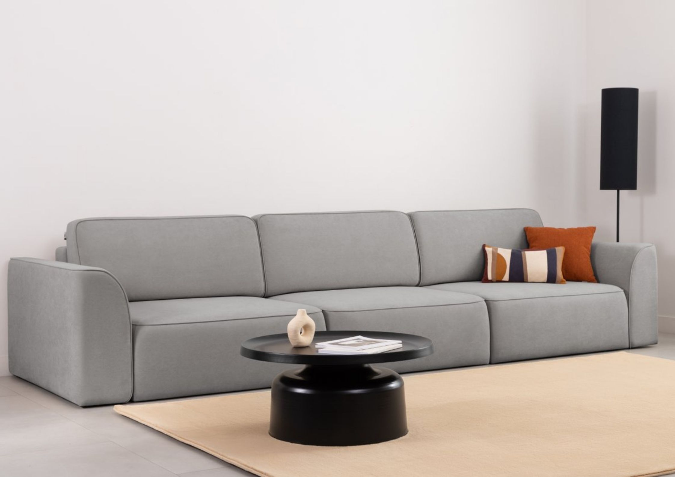 szara-duza-designerska-sofa-komo-rozkladana-ujecie szara-duza-designerska-sofa-komo-rozkladana-ujecie